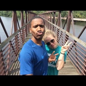 Meet your Posher, Lindsey